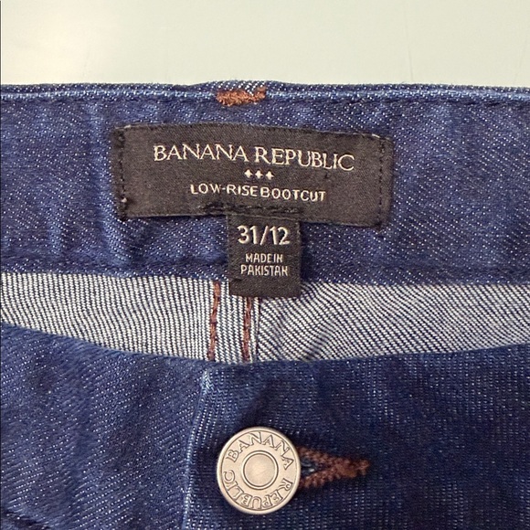 Banana Republic Low Rise Bootcut Jeans - Picture 2 of 6
